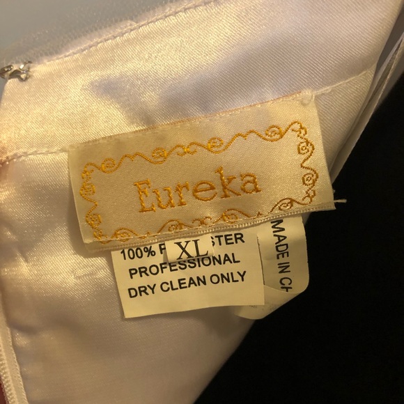 Beautiful Eureka strapless wedding dress - Picture 11 of 16